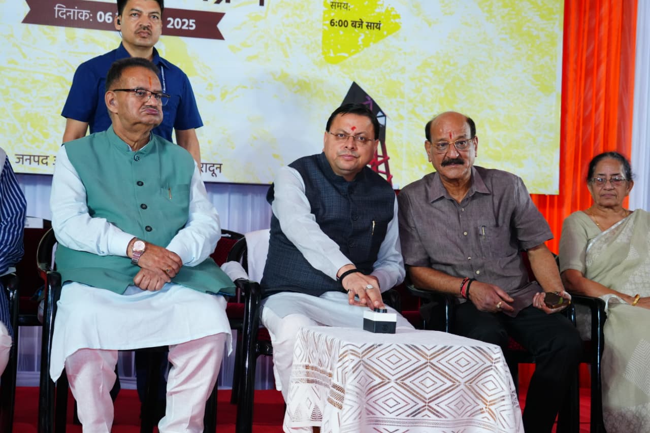 सीएम धामी ने डालनवाला थाने में स्थापित 13 लॉन्ग रेंज आधुनिक सायरनों का किया लोकार्पण